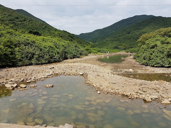 Tai Tam Tuk Reservoir Dam 3