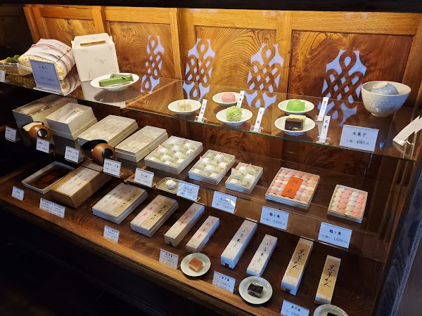 Kagizen Yoshifusa Shijo Main Branch 3