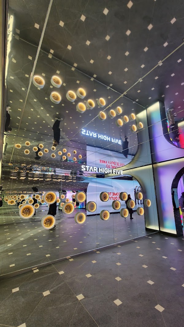 Lotte Star Avenue 4