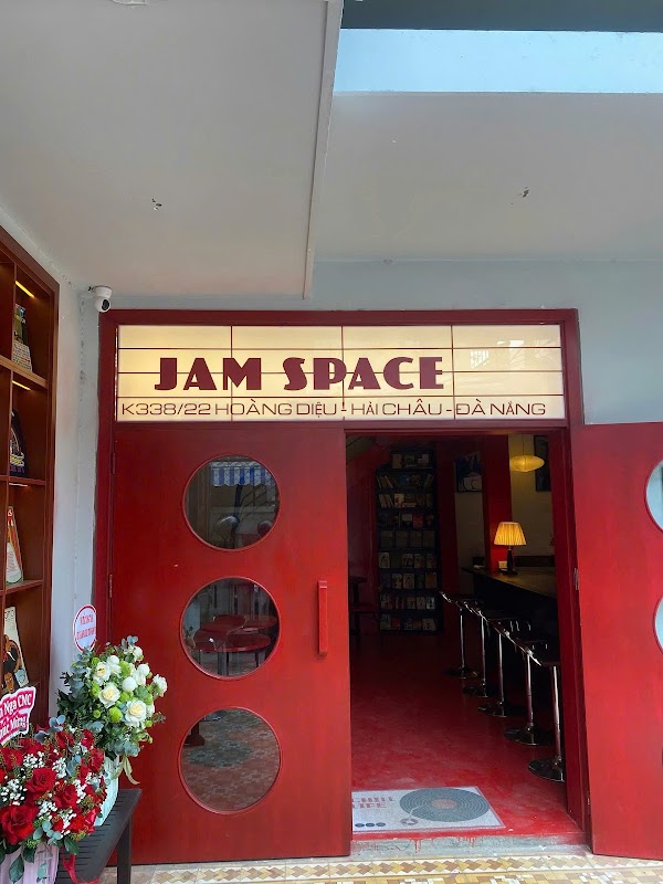 Jam Space Café