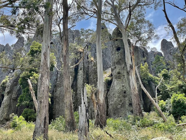Hanging Rock 2