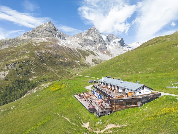 Paradiso Mountain Club & Restaurant 3