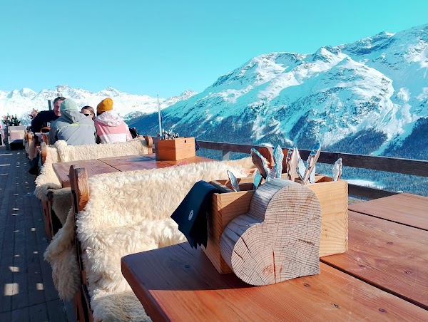 Paradiso Mountain Club & Restaurant 2