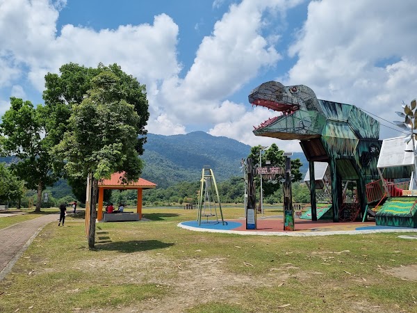 Taman Tasik Milenium 5