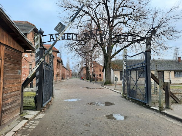 Memorial and Museum Auschwitz-Birkenau 4