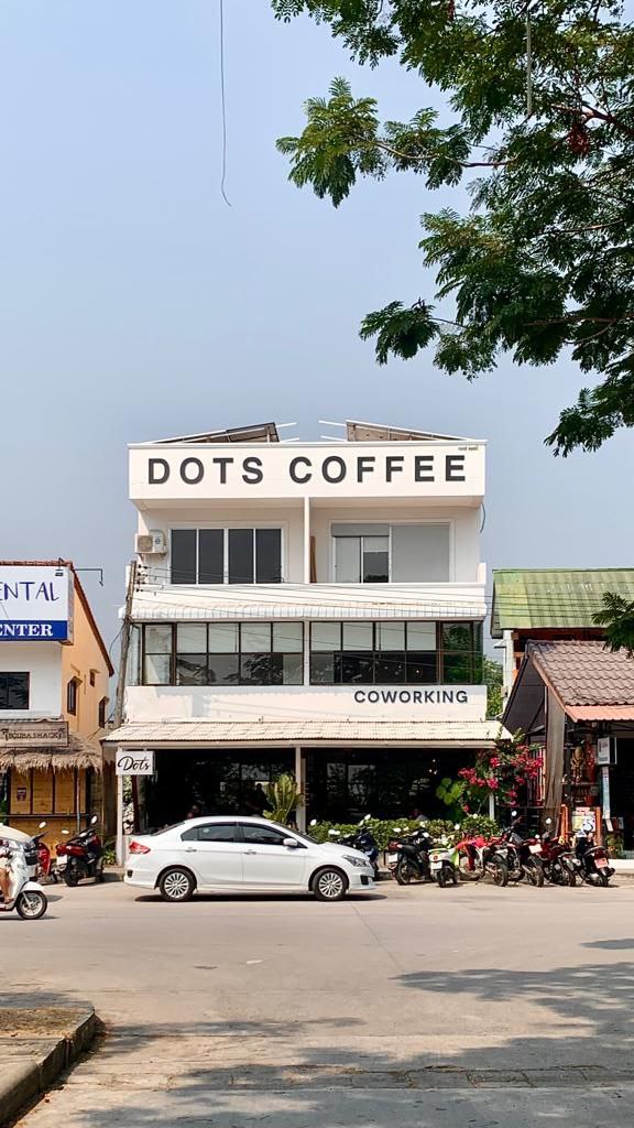 Dots Coffee
