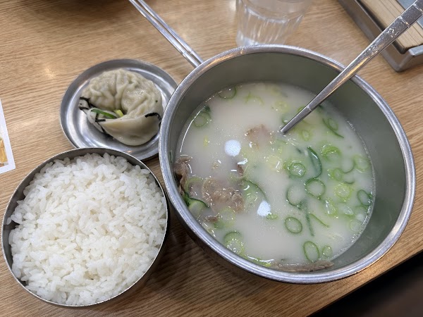 Shinsun Seolnongtang MyeongDong 3