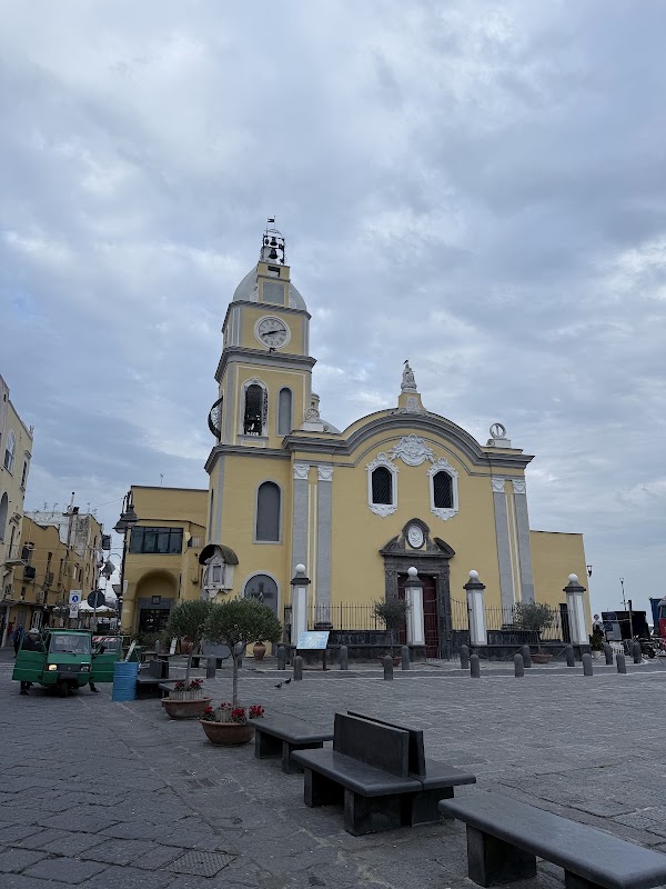 Piazza Marina Grande 5