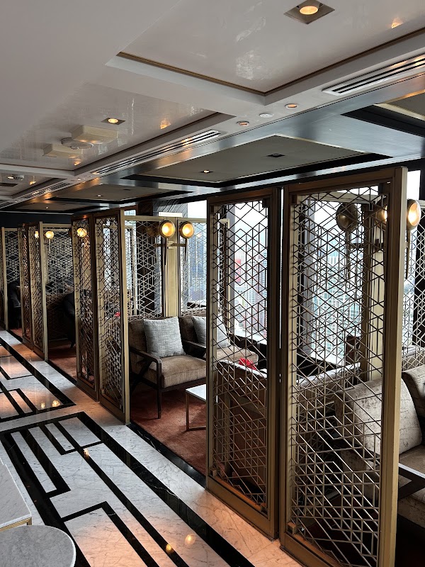 Penthouse Bar + Grill 2