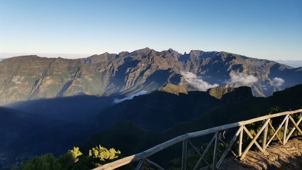 Bica da Cana peak and viewpoint 3