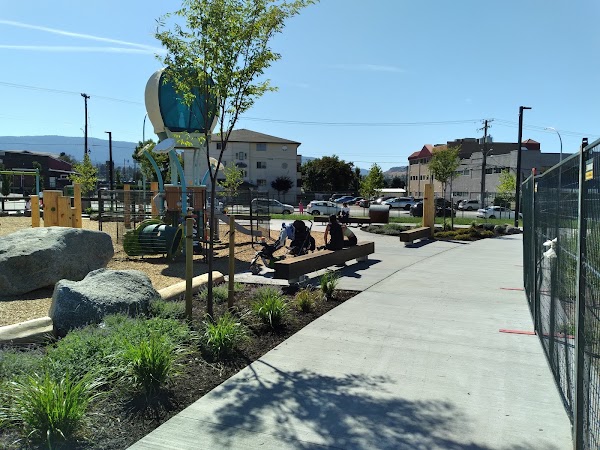Civic Memorial Park 5