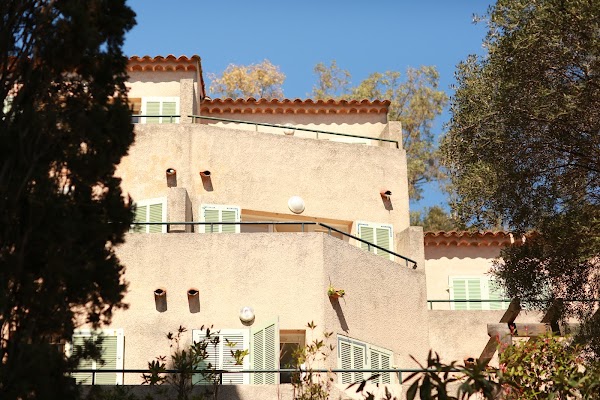 La Résidence du Provençal · 23 appartements et 2 Restaurants · Var