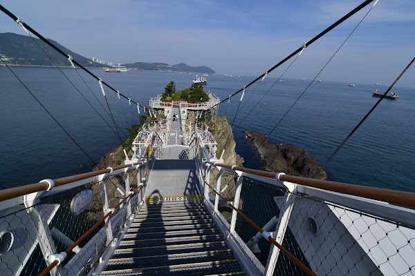 Songdo Yonggung Suspension Bridge 3