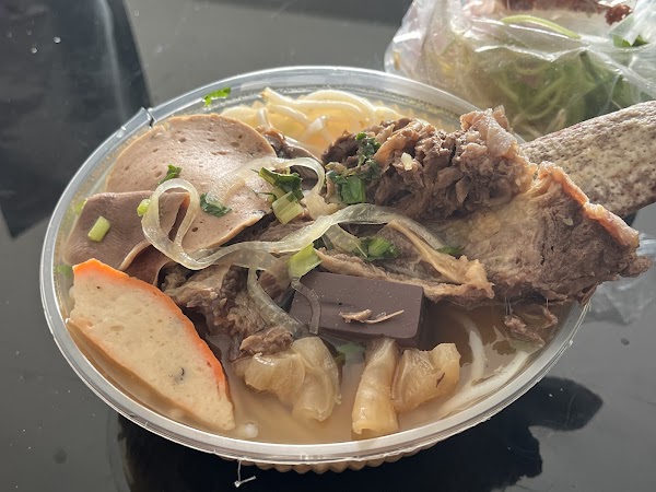 Bún Bò Huế - Lê Gia Khang 4