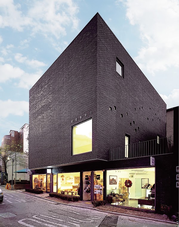 TOPOHAUS 1