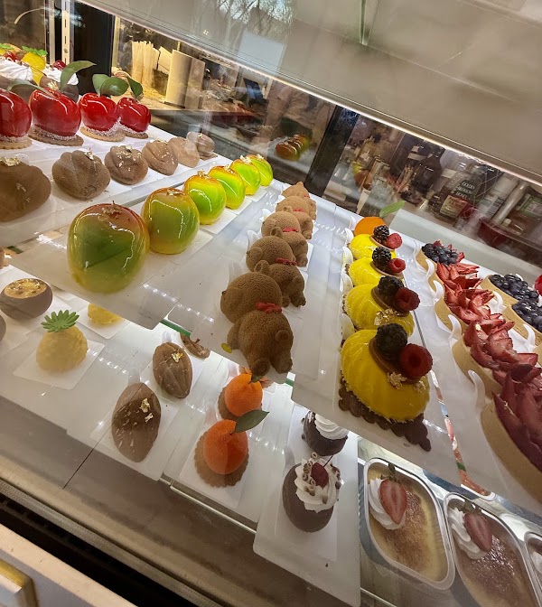 Happy Cake Bistro