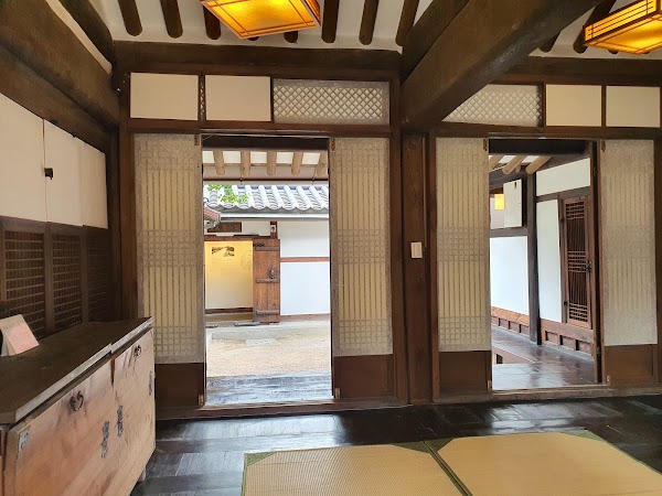 Bukchon Traditional Culture Center 2