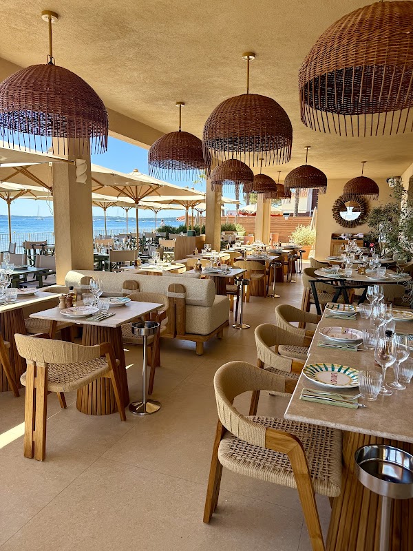 L'Endroit Hyères | BEACH CLUB•RESTAURANT•ROOFTOP 5