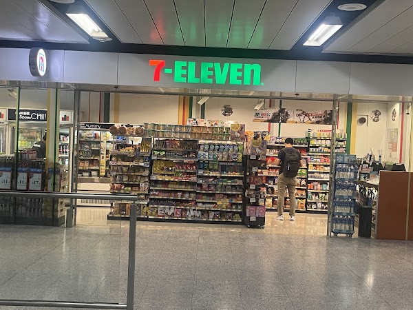 7-Eleven (Hong Kong MTR Station No. 1 Branch) 3