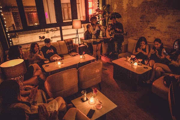 Bloom - Cocktail & Whisky Bar