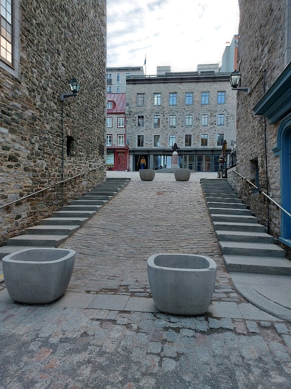 Rue Saint-Pierre 1