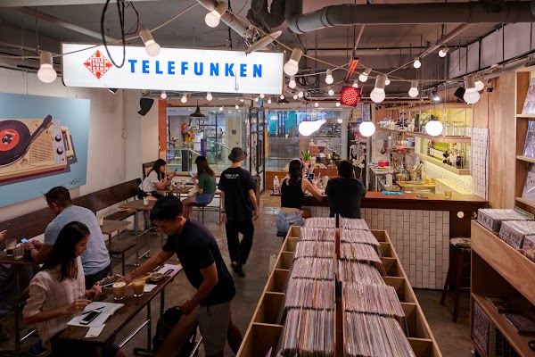 Choice Cuts Pizza & Records