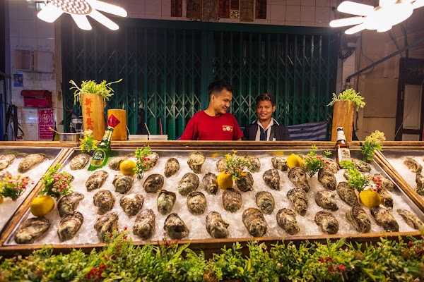 Tungchae Oyster bar, Yaowarat