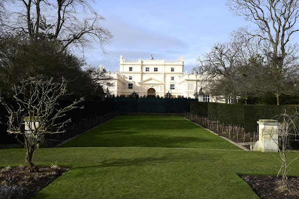 St John's Lodge Garden