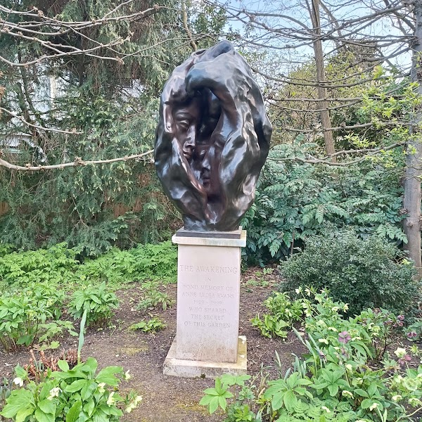 St John's Lodge Garden 2