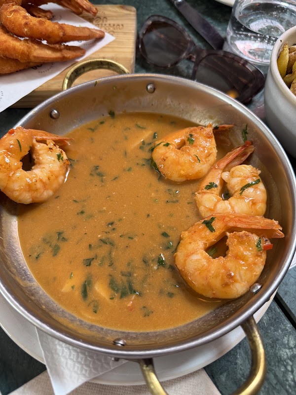 Sr. Manuel - Seafood Bar 3