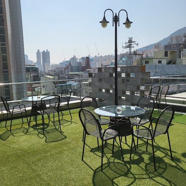 티앤북스(TEANBOOKS) 부산대점
