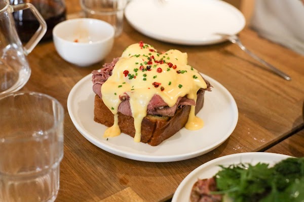 Liberty: brunch, coffee & books 4