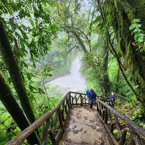 Rio Celeste y Los Teñideros 4