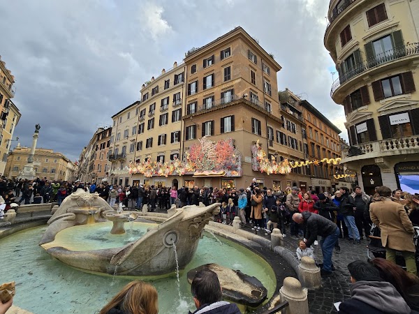 Via dei Condotti 4
