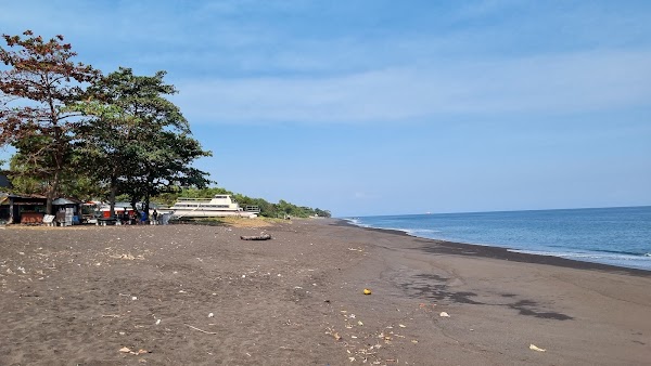 Black Sand Beach Pasinggahan 1