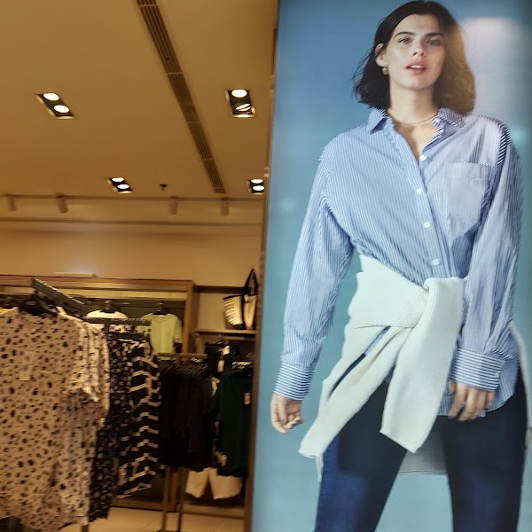Marks & Spencer 4