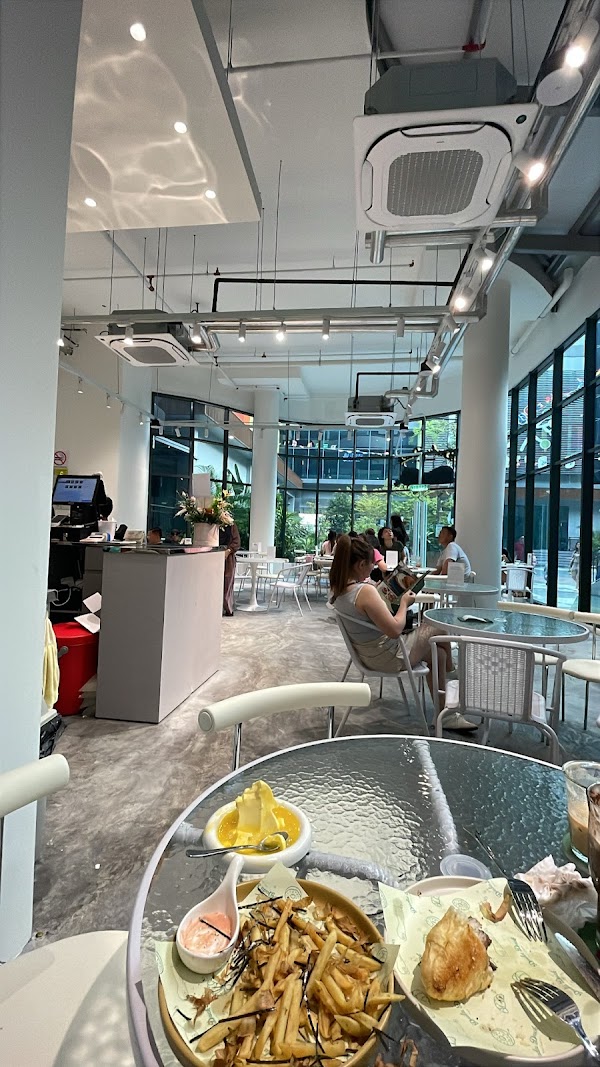 DUDU DUCK CAFE 3