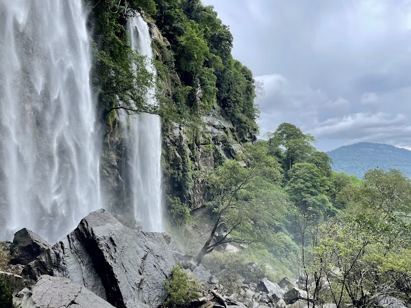 Nam Sanam Waterfall 3