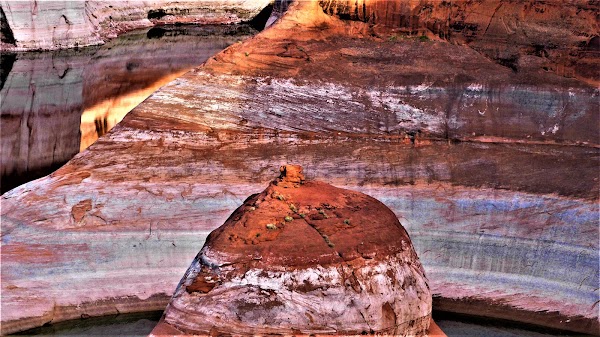 Reflection Canyon 3