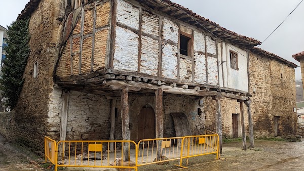 Posada Real Torre Berrueza