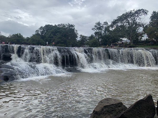 Tat Ton Waterfall 1