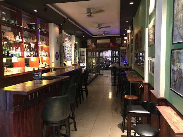 Mooneys Saigon