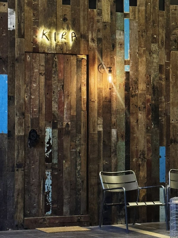 KIRA DINING