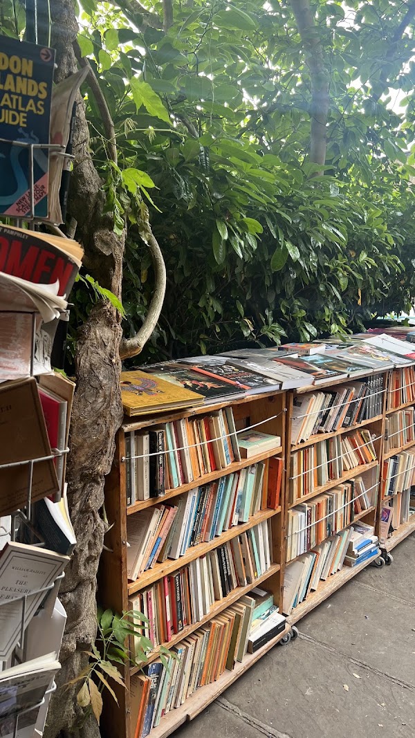 Walden Books 4
