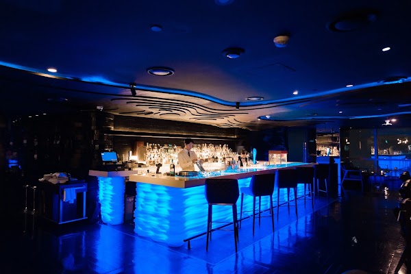 Q Bar