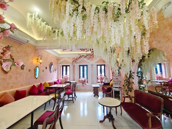 Aungku Craft & café 1