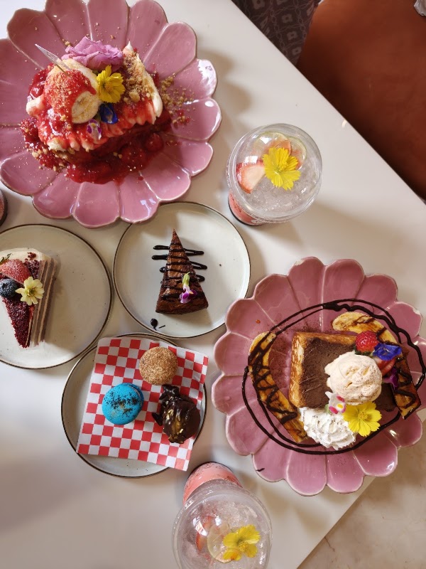 Aungku Craft & café 2