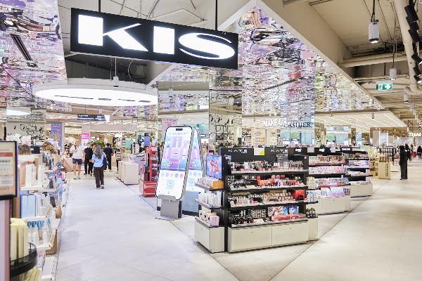 KIS Beauty Store at CentralWorld