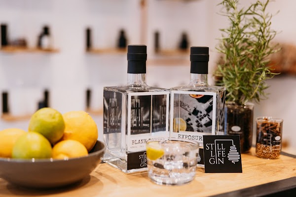Still Life Gin 2
