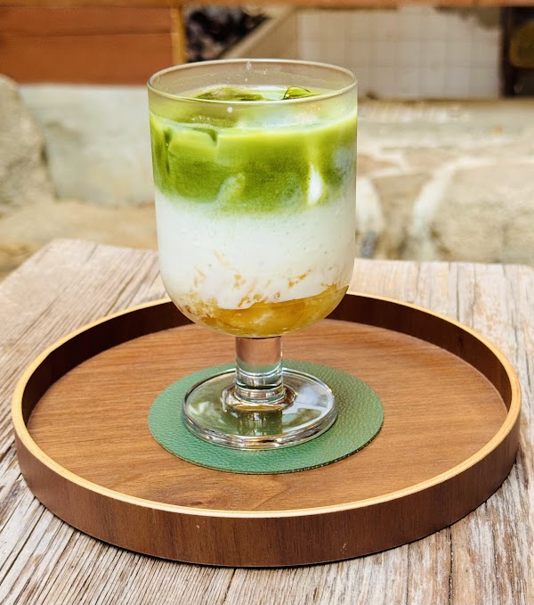 이음 (ium) 1966 5